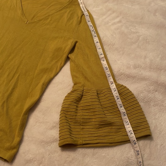 7th Avenue Mustard Yellow Tunic Bell Sleeves size S - Picture 5 of 10